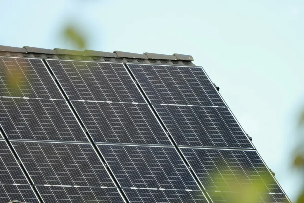 How Long Does It Take To Install Commercial Solar Panels